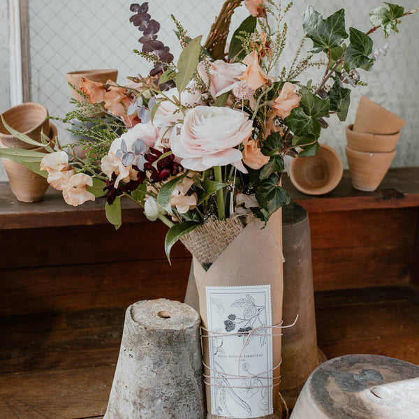 https://www.stonehollowfarmstead.com/cdn/shop/files/stone-hollow-farmstead-signature-bouquet-subscription-nationwide-shipping-flowers-and-plants-default-title-39019740299516_600x.jpg?v=1690816237